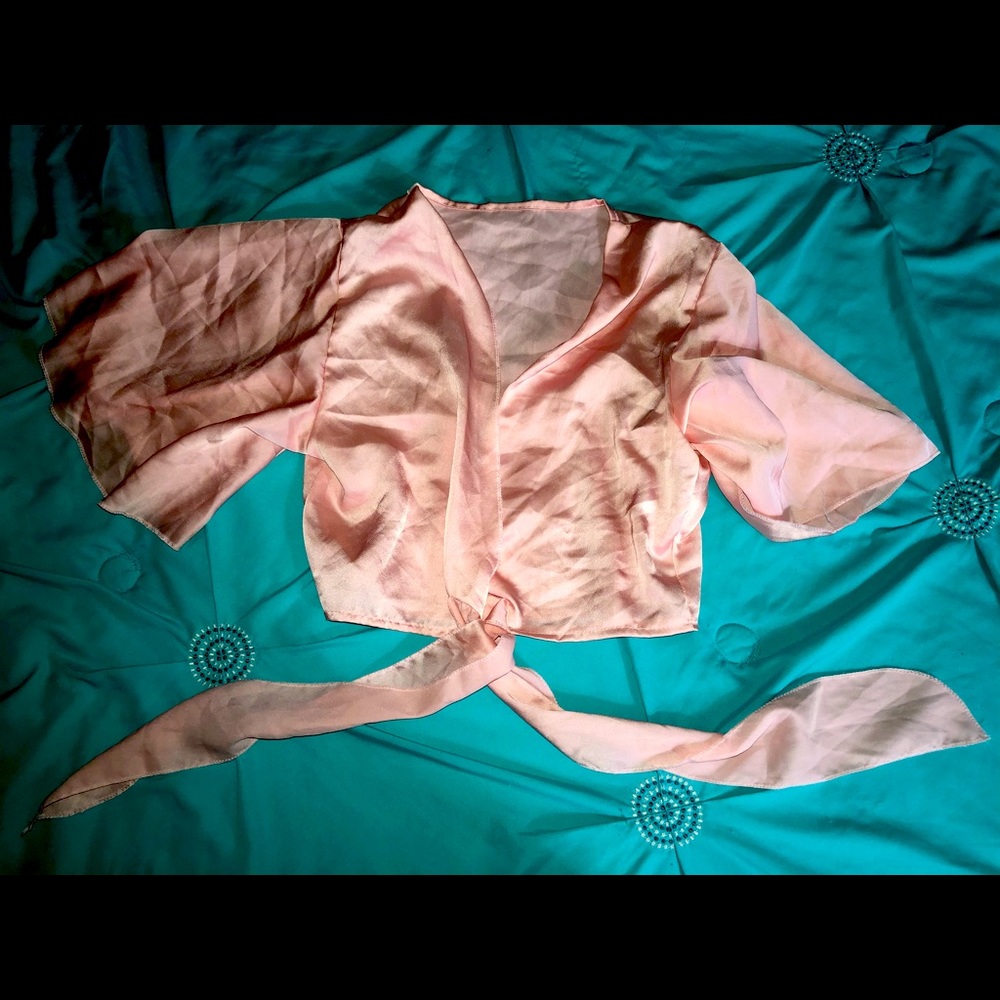 Crop tie front top